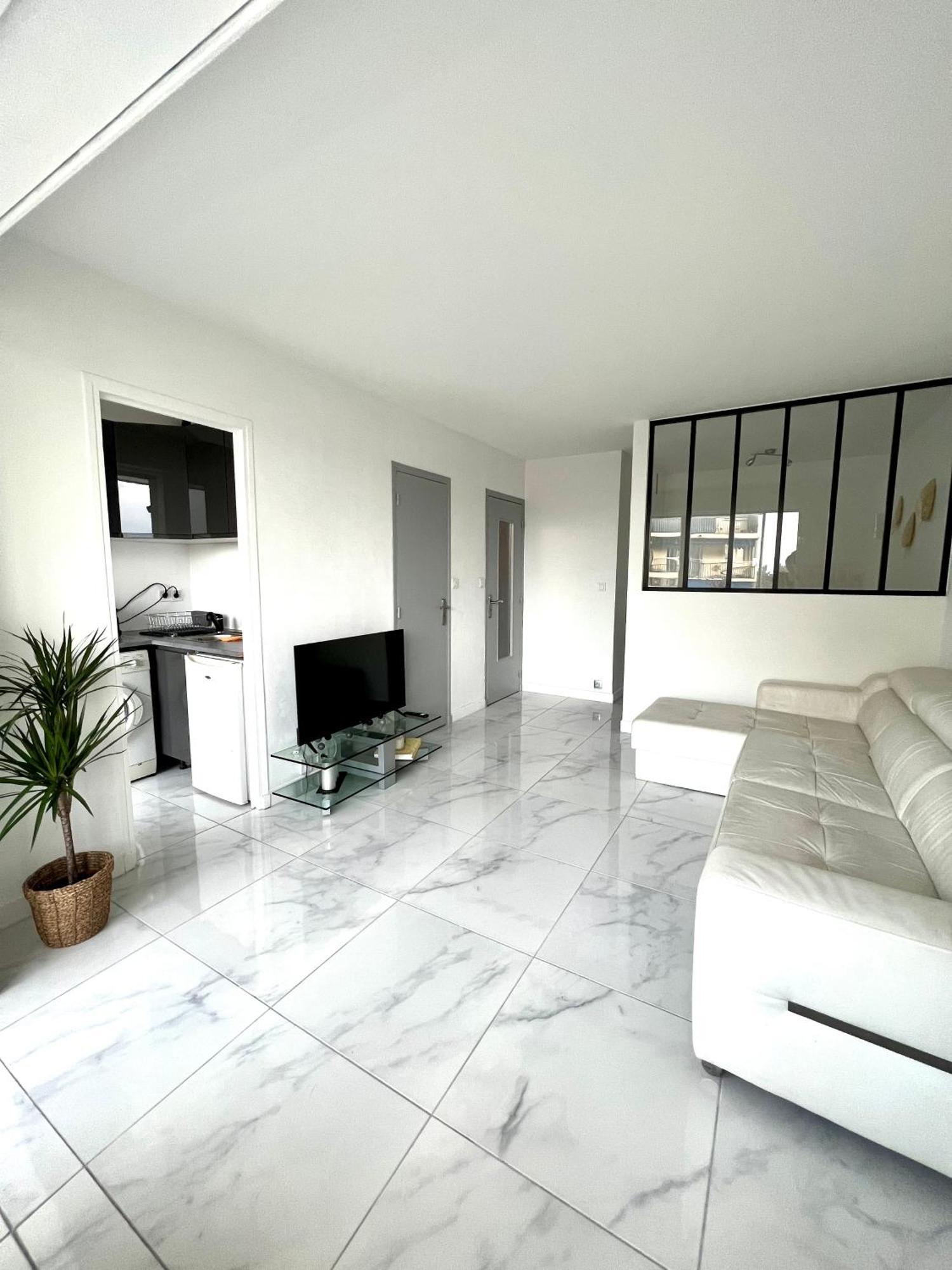 Studio 4 Couchages A 12 Min De La Plage A Pied Avec Wifi, Le Parking Est En Option Antibes Exteriér fotografie